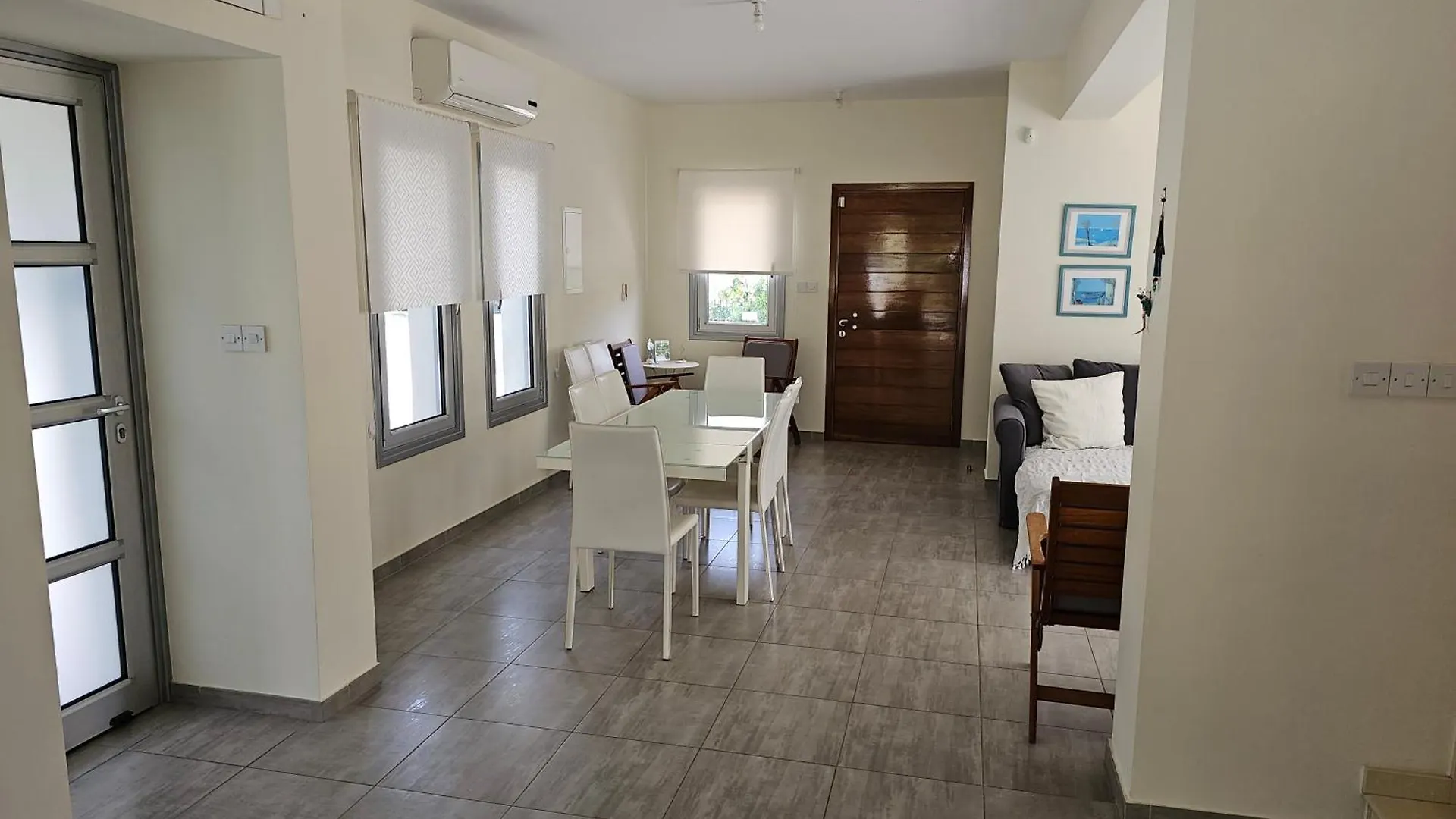 Family Home Protaras 0*,